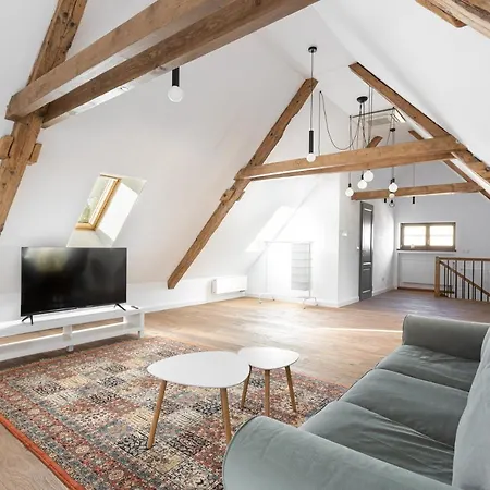 Apartment Citadel 58 - Unique In The Old Town, Next To The Citadel And Park