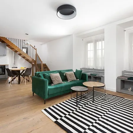 Citadel 58 - Unique In The Old Town, Next To The Citadel And Park Brașov